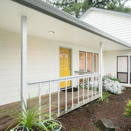 Cozy Home For Families With Game Room & Playground Ridgefield Exterior photo